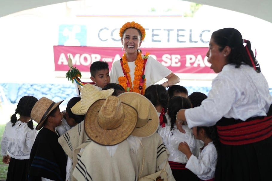 La Presidenta Claudia Sheinbaum visitó ayer comunidades indígenas en Morelos y encabezó la asamblea del programa de salud Casa por Casa. Foto 