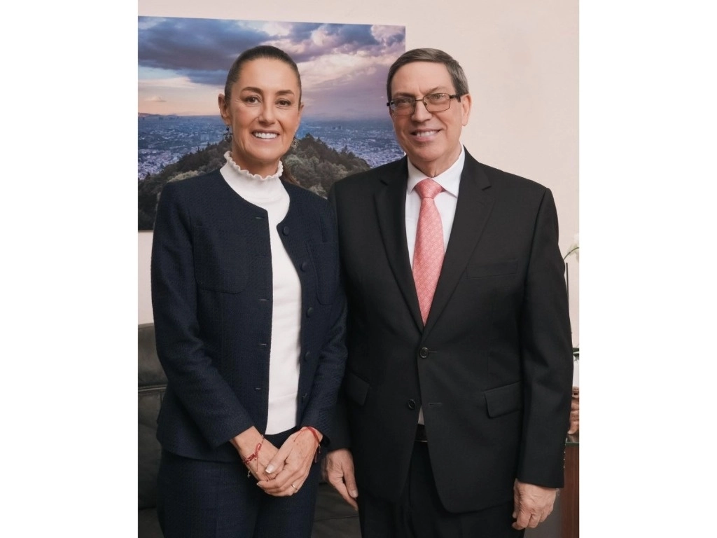 Claudia Sheinbaum, recibió a Bruno Eduardo Rodríguez Parrilla, ministro de Relaciones Exteriores de Cuba, en la casa de transición. Foto @Claudiashein

