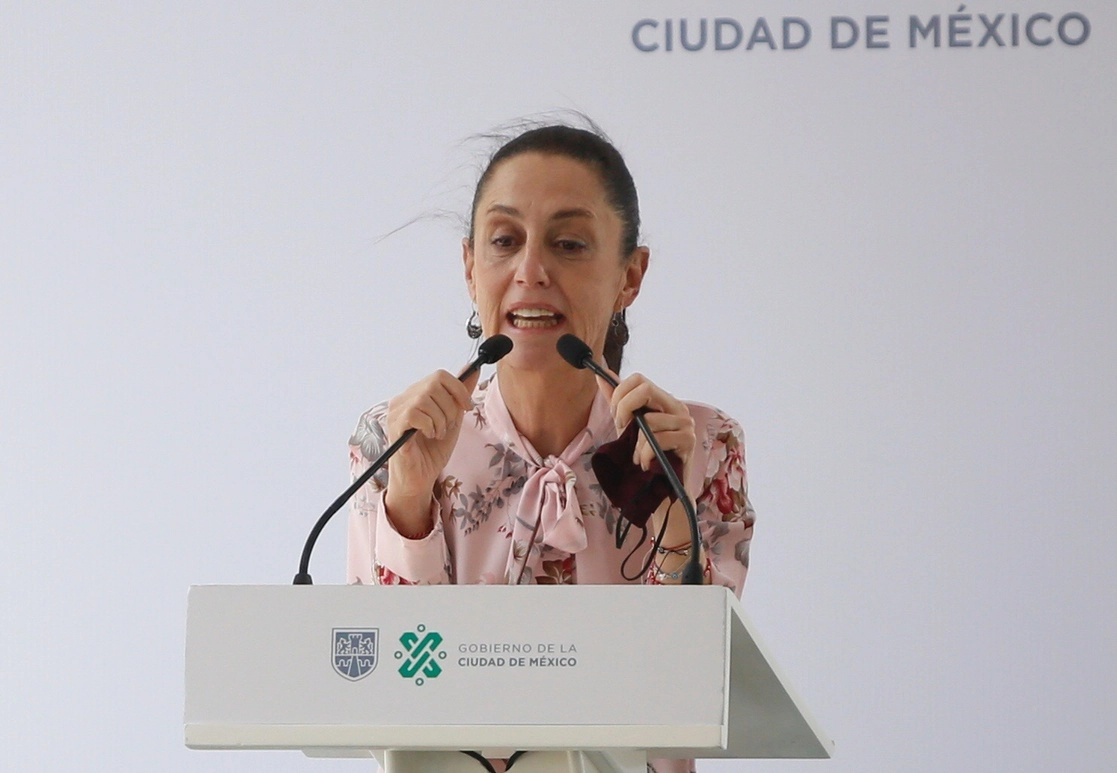 La jefe de gobierno de la CDMX dijo que buscará promover la consulta de opinión sobre un posible juicio a ex presidentes. Foto Guillermo Sologuren