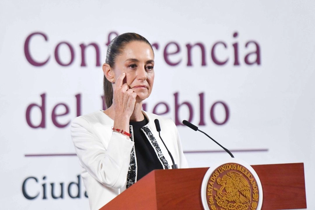 Claudia Sheinbaum, presidenta de México, durante la conferencia matutina realizada en Palacio Nacional en la que se explicó el contenido de las reformas del paquete de leyes secundarias relacionadas con el sector energético.
