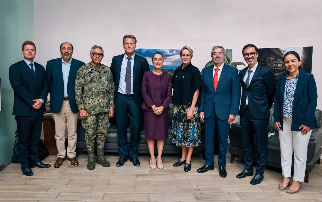 La presidenta electa, Claudia Sheinbaum, se reunió con integrantes de la empresa Helax, quienes desarrollan un proyecto de hidrógeno verde, que representa una inversión de 10 mil millones de dólares. Imagen tomada de @Claudiashein