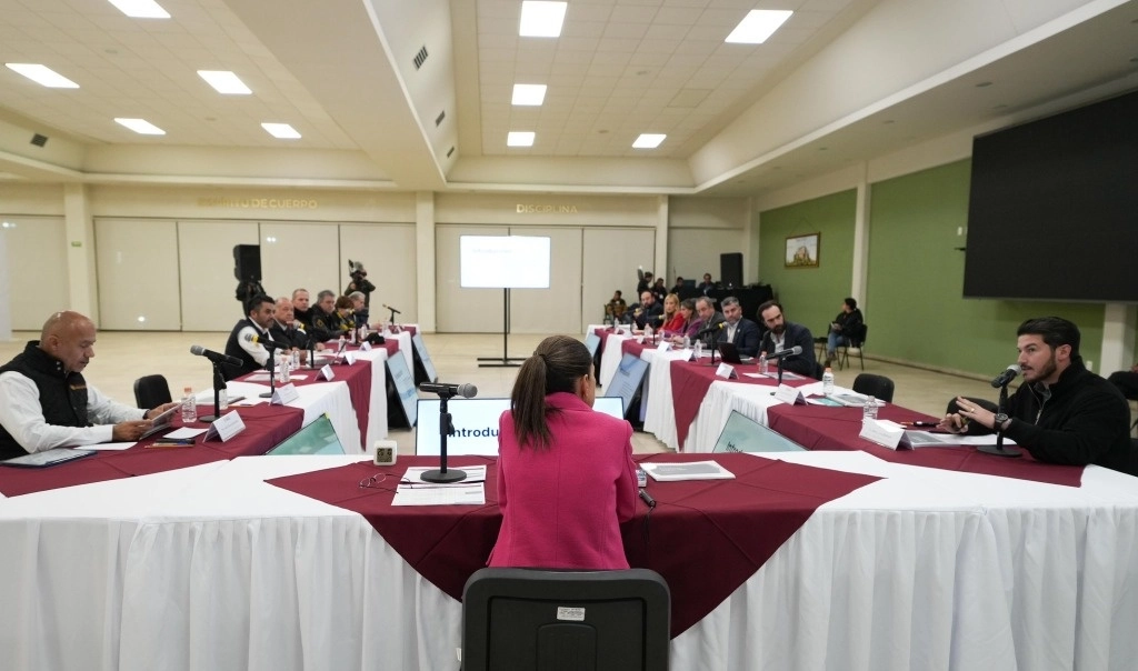 La presidenta Claudia Sheinbaum sostuvo un encuentro con el gobernador de Nuevo León, Samuel García Sepúlveda, y su equipo de trabajo. Imagen tomada de @Claudiashein