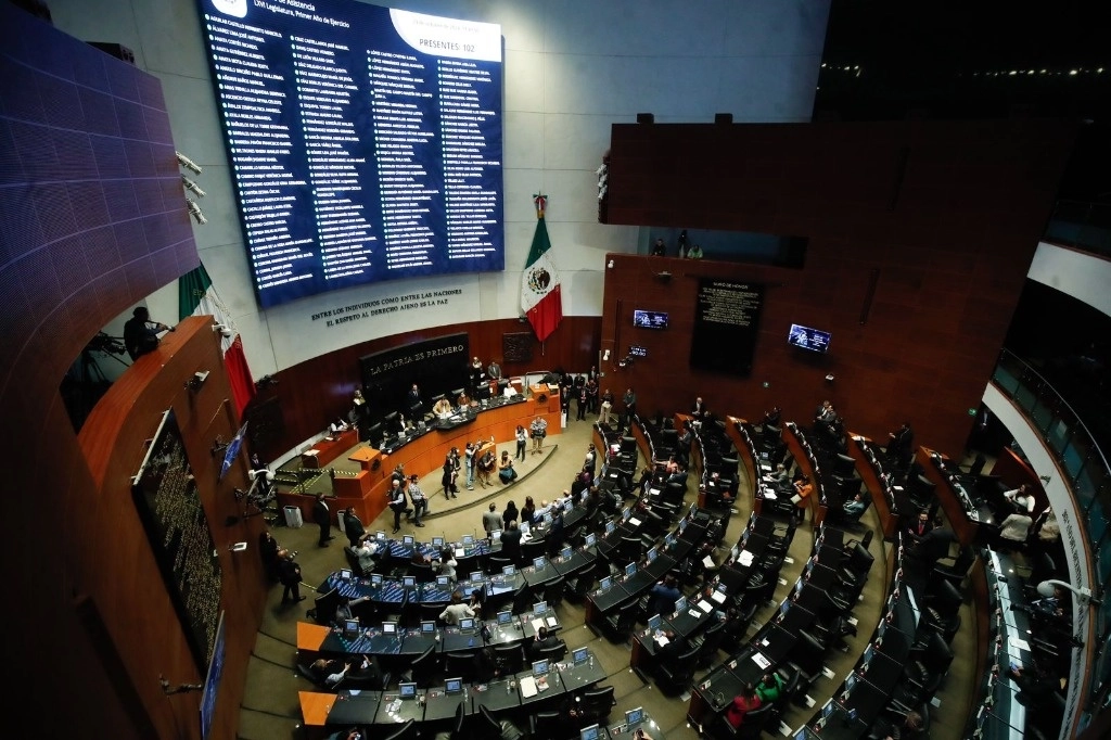 Sesión en el Senado de la República, en la Ciudad de México, el 24 de octubre de 2024. Foto Cristina Rodríguez 