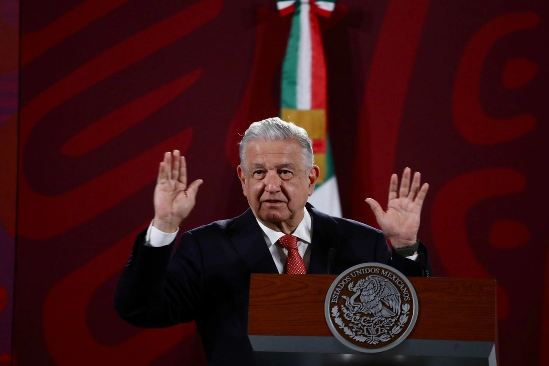 El presidente Andrés Manuel López Obrador durante la conferencia de prensa matutina en Palacio Nacional, el 29 de marzo de 2022. Foto Luis Castillo