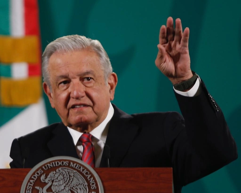 El presidente Andrés Manuel López Obrador durante la conferencia de prensa matutina en Palacio Nacional, el 16 de diciembre de 2021. Foto Guillermo Sologuren