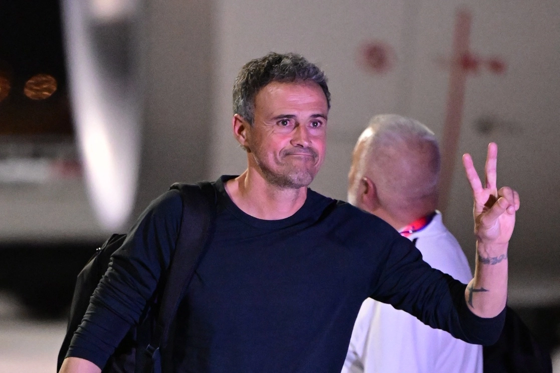 El seleccionador español, Luis Enrique Martínez, aseguró que si no puede ganar España el Mundial de Qatar, le gustaría que fuera Argentina "por Leo Messi". Foto Afp