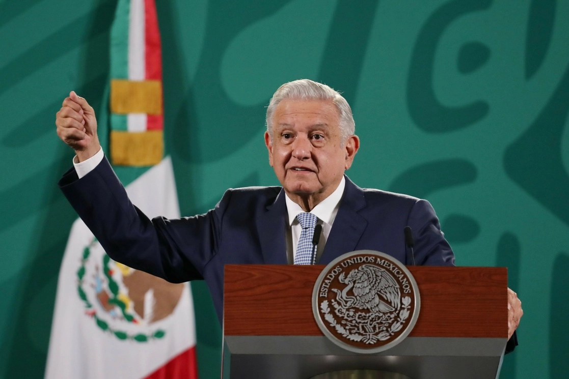 El presidente Andrés Manuel López Obrador durante la conferencia de prensa matutina en Palacio Nacional, el 15 de julio de 2021. Foto Roberto García Ortiz