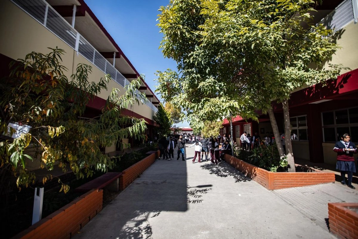 Los planteles estarán orientados a la formación de jóvenes en áreas tecnológicas de alta especialización y que el objetivo es impulsar el desarrollo profesional y económico en las regiones en donde se establecerán.