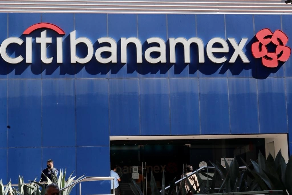 Fachada de una sucursal de Citibanamex en la Ciudad de México. Foto Roberto García Ortiz / Archivo
