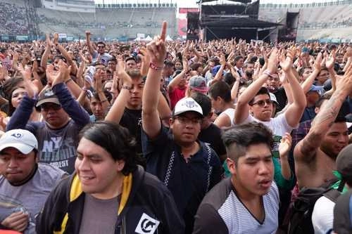 Imagen captada en el segundo día del festival Vive Latino del año pasado.Foto Pablo Ramos