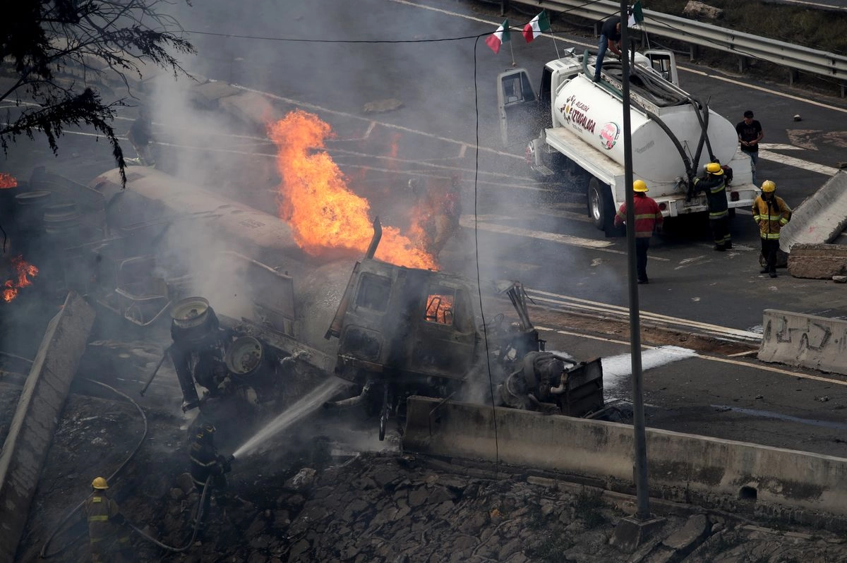 La pipa de gas explotó en el puente de La Concordia el pasado 10 de septiembre de 2025. Foto 