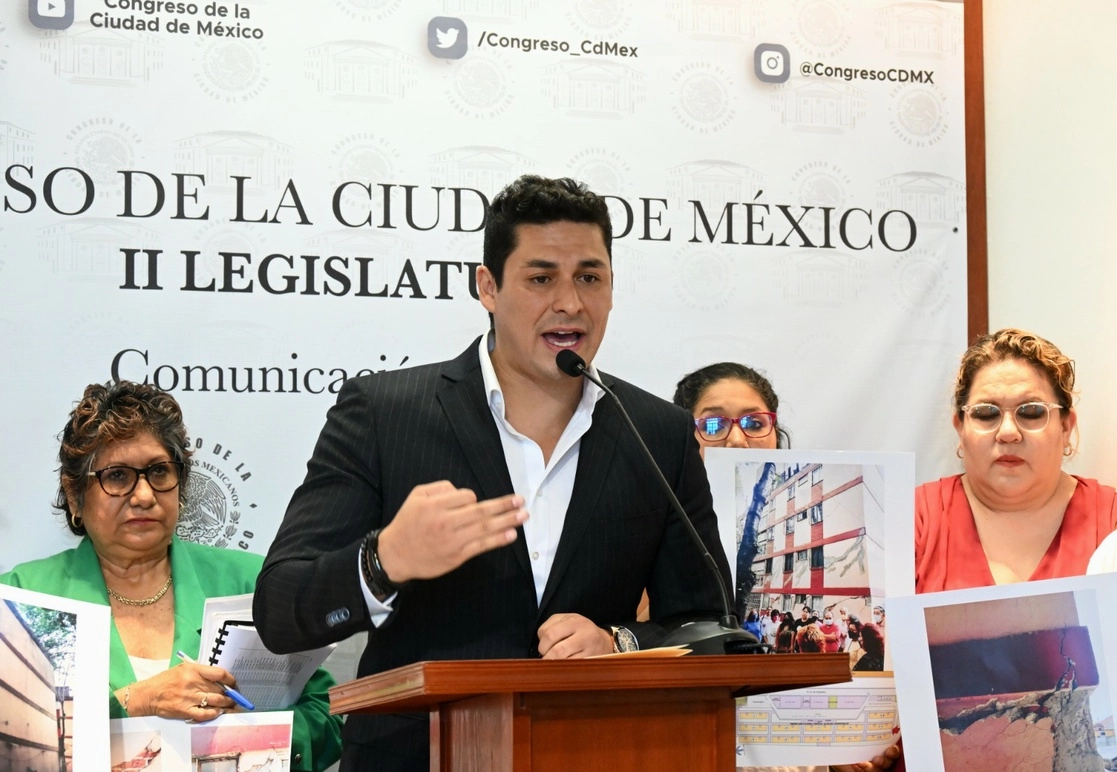 Conferencia de prensa sobre la Unidad Habitacional Pantaco en el Congreso de la Ciudad de México. Foto tomada de la cuenta de Twitter @Congreso_CdMex