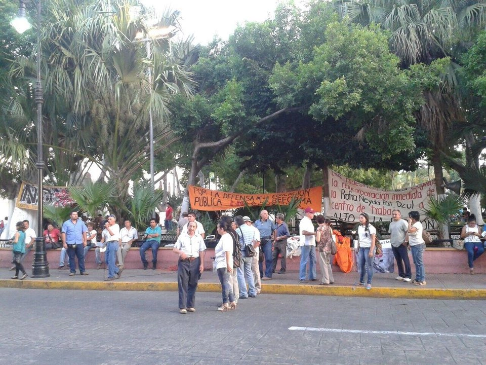 En tanto, la Secretaría de Educación del Gobierno del Estado de Yucatán (Segey) documentó que se han paralizado labores en menos de 300 planteles, con más de 7 mil maestros sumados a las actividades de la CNTE y afectación para más de 30 mil alumnos y alumnas, principalmente del nivel primaria.