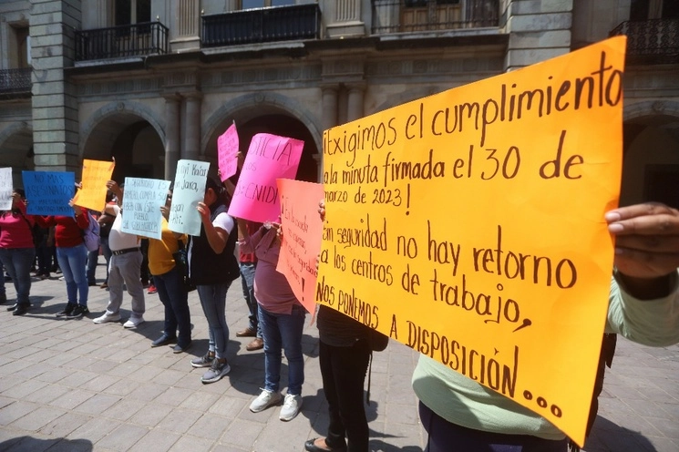 Protesta de profesores para exigir seguridad. Foto Jorge A. Pérez Alfonso