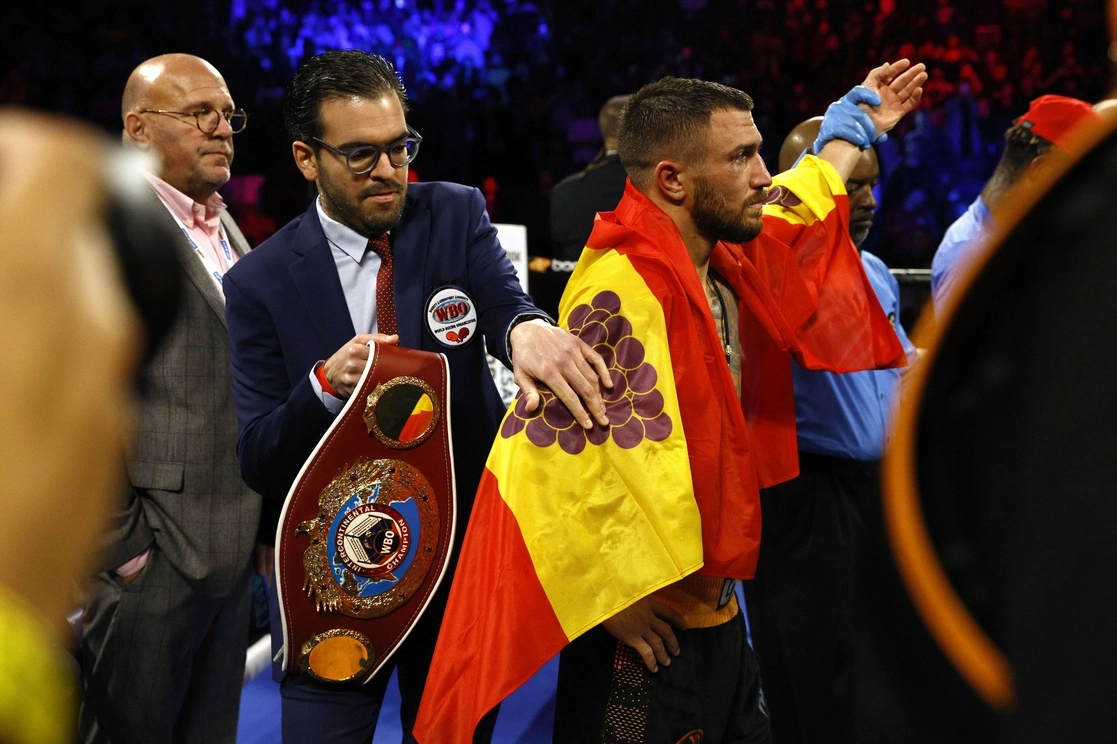 El boxeador ucraniano después de la pelea. Foto Afp