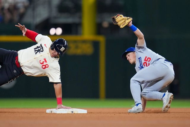 Los Dodgers suman 15 victorias y seis derrotas y recortan terreno a los Padres de San Diego. Foto 