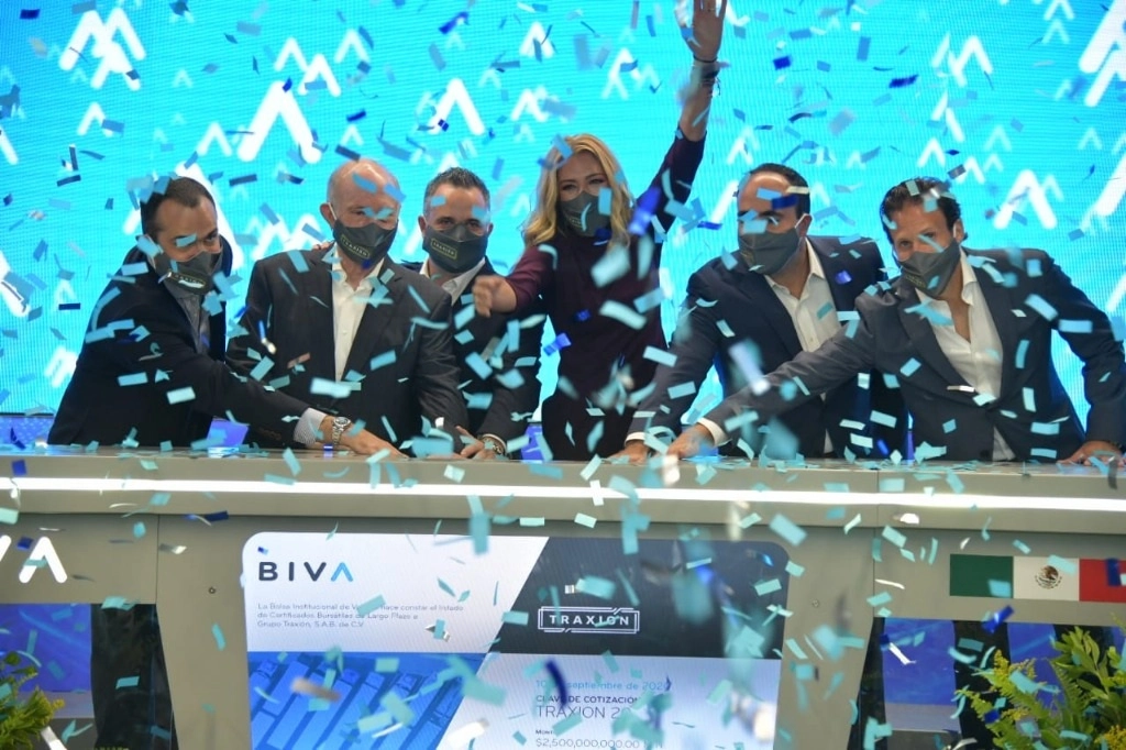 María Ariza, directora general de la Bolsa Institucional de Valores, destacó que en un momento complicado y lleno de incertidumbre en los mercados, la emisión de Traxión es una muestra de que existen oportunidades. Foto tomada del Twitter de @BIVAMX
