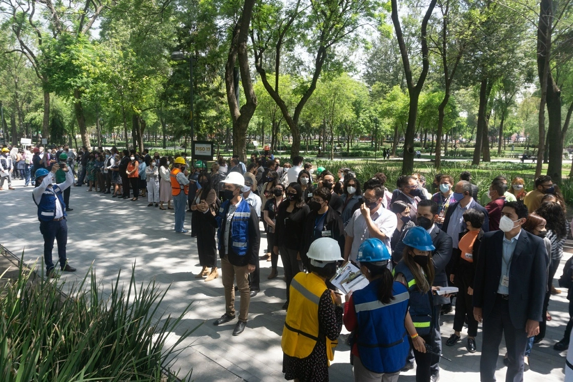 Millones de personas participarán en el macrosimulacro del próximo 19 de septiembre. Foto Pablo Ramos/ archivo