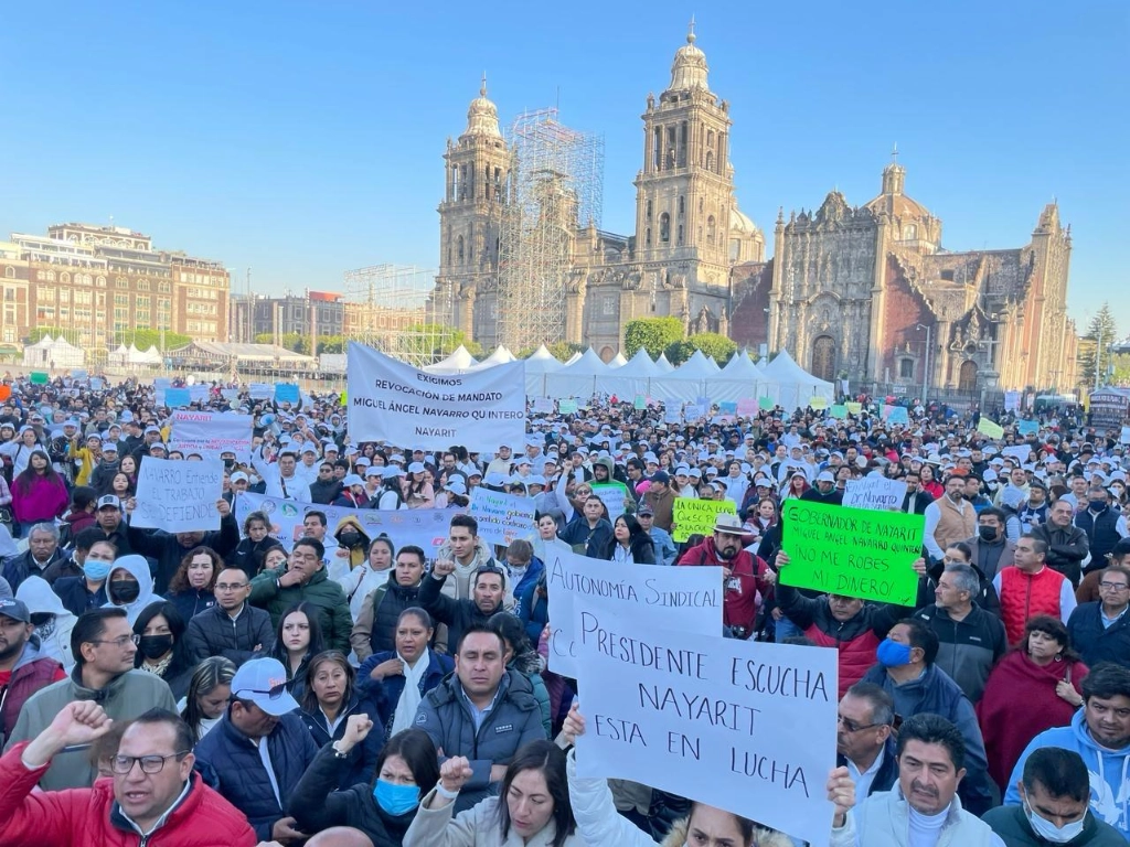 Integrantes del Frente Sindical Nayarita señalaron que el gobernador morenista promulgó reformas “que nos han puesto en estado de indefensión” con la aplicación de una Ley estatal de pensiones, que implica el traslado de todos los trabajadores estatales de la modalidad solidaria a cuentas individuales, el 22 de febrero de 2024. Foto cortesía del Frente Sindical Nayarita