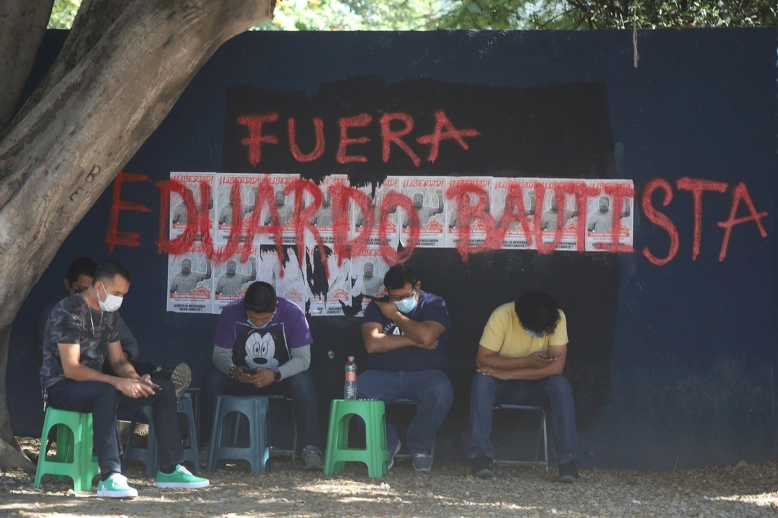 El Sindicato de Trabajadores Académicos de la Universidad Autónoma Benito Juárez de Oaxaca (Stauo) mantiene la toma de escuelas y facultades para exigir la salida del rector, Eduardo Bautista. Foto Jorge A. Pérez Alfonso
