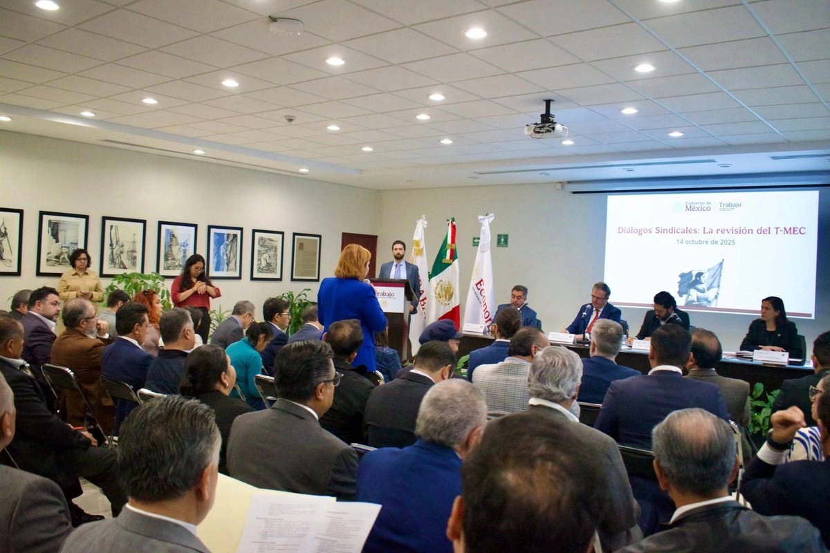 Sindicatos independientes entregaron a las secretarías de Trabajo y Previsión Social y de Economía un paquete de propuestas de cara a la revisiones del T-MEC. Foto 