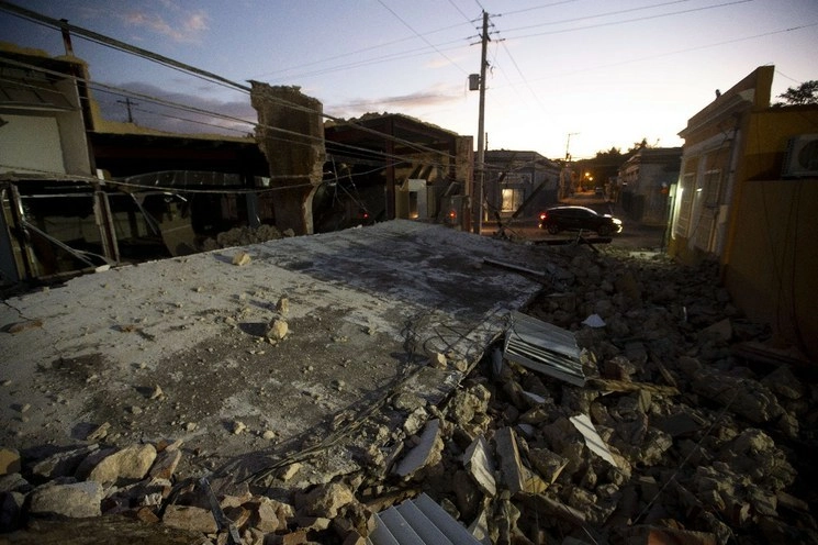 Estructura colapsada por temblor de magnitud 5.9 registrado en enero de 2020 en Puerto Rico. Foto Afp /Archivo