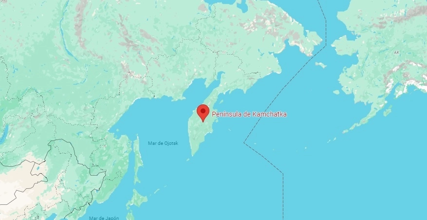 El sismo de magnitud 7 se registró a una profundidad de casi 50 kilómetros en las aguas frente a la península de Kamchatka, en el extremo oriental ruso. Foto Google Maps