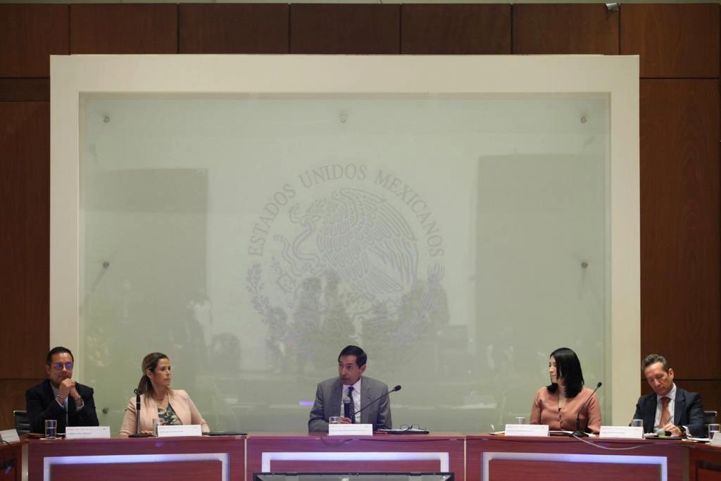 El sector financiero e Inmuejres instalaron un comité para impulsar la equidad de género. Foto tomada de la cuenta de Twitter @GabrielYorio