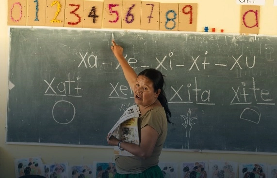 Los sistemas educativos de América Latina y el Caribe no sólo enfrenta la pandemia de Covid-19, también desigualdades estructurales que imponen nuevos desafíos, entre ellos reconocer la diversidad cultural e integrarla en las currícula de cada país, advierte el Informe de Seguimiento de la Educación en el Mundo “Inclusión y Educación: todos y todas sin excepción”. Foto tomada del Twitter de @UNESCO_es