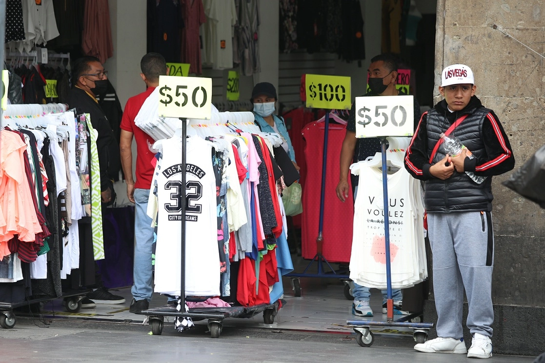 Comercio en el Centro Histórico  de la Ciudad de México. Foto María Luisa Severiano / Archivo