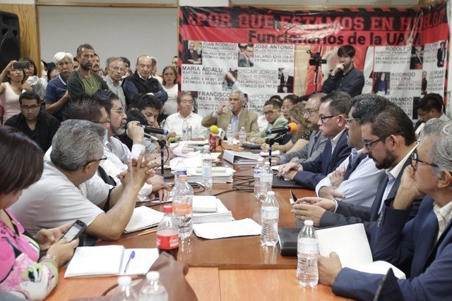 Integrantes y autoridades de la UAM en imagen de archivo. Foto Yazmín Ortega