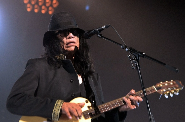 Sixto Rodríguez durante un concierto en París, Francia, en 2013. Foto Afp