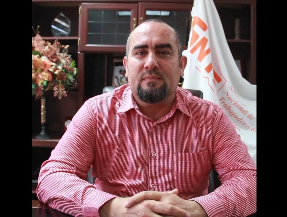 Elmuth Castillo Sndoval, dirigente de la SNTE en Baja California Sur. Foto Tomada de https://www.facebook.com/comunicacionsnteseccion3bcs/