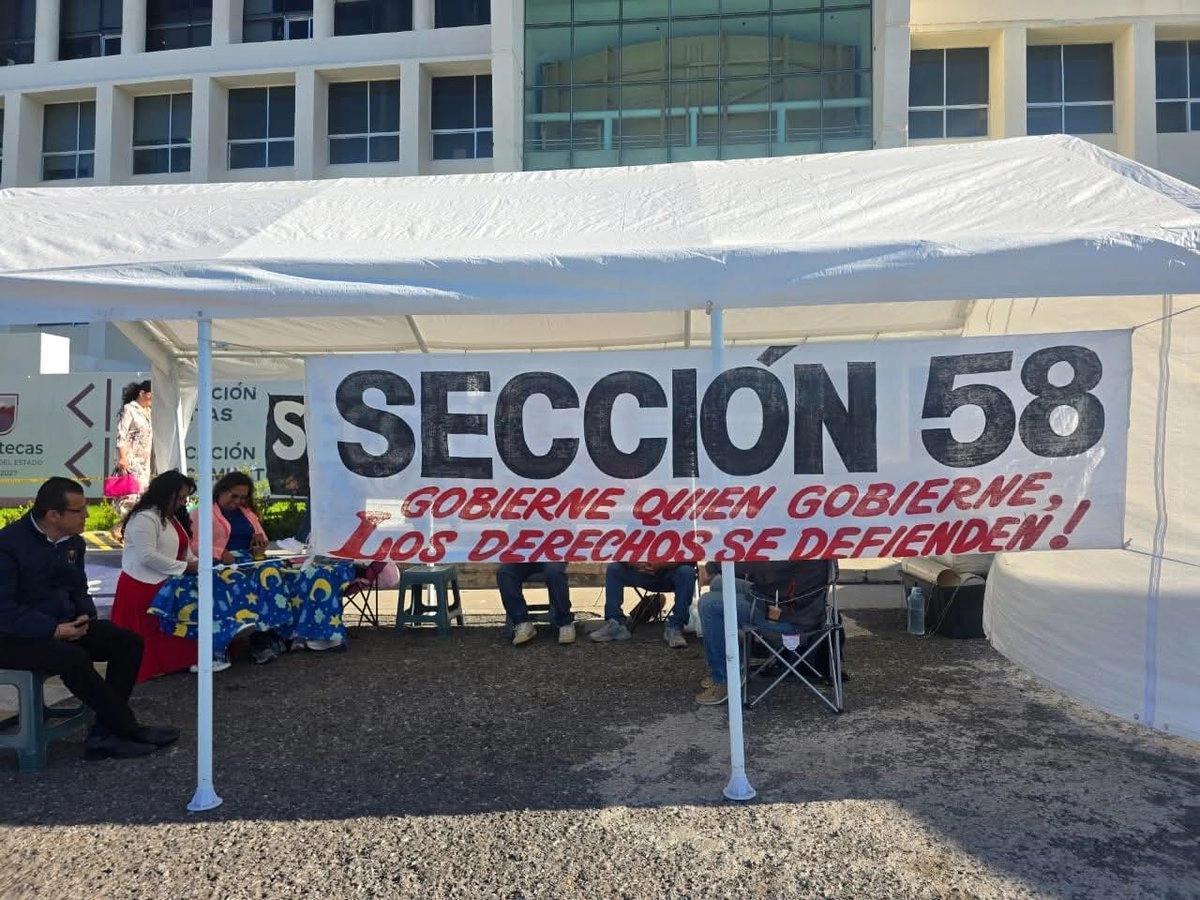 Agremiados a la Sección 58 del SNTE en Zacatecas anunciaron un paro indefinido a partir de este lunes en rechazo a la federalización de la nómina. Foto 