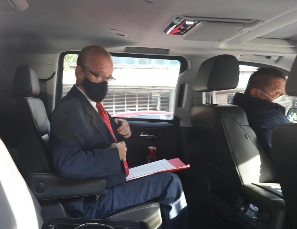 El ex director de Proyecto Metro, Enrique Horcasitas, a su llegada a la audiencia por el accidente en la Línea 12, el 3 de diciembre de 2021. Foto José Antonio López