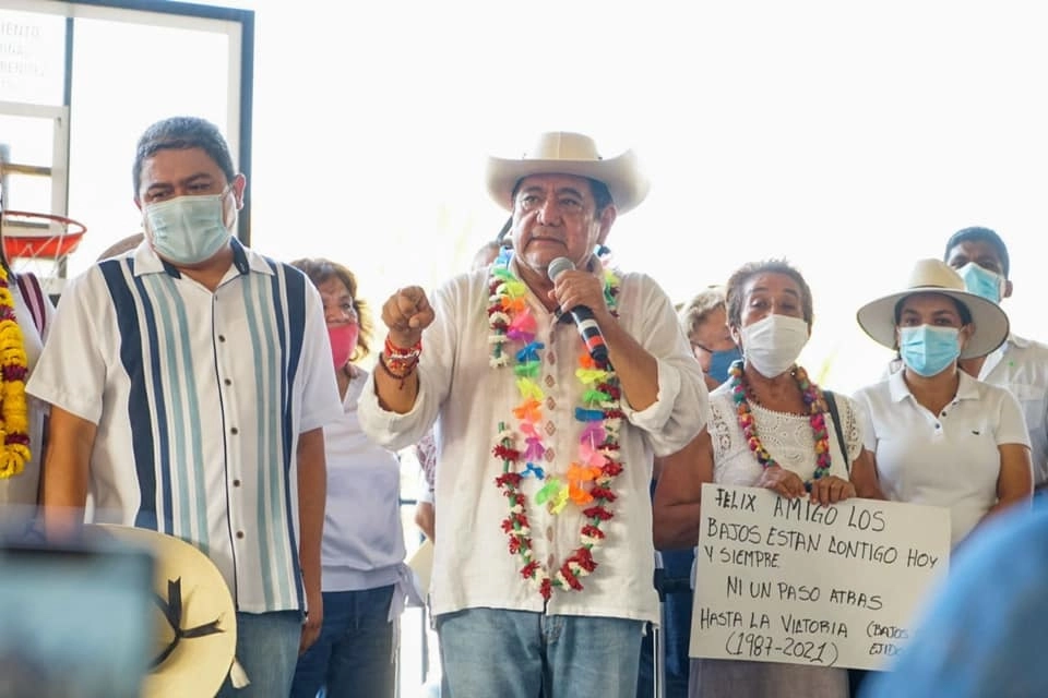 Félix Salgado Macedonio (c) durante un evento el pasado 26 de marzo de 2021. Foto tomada de su página de Facebook