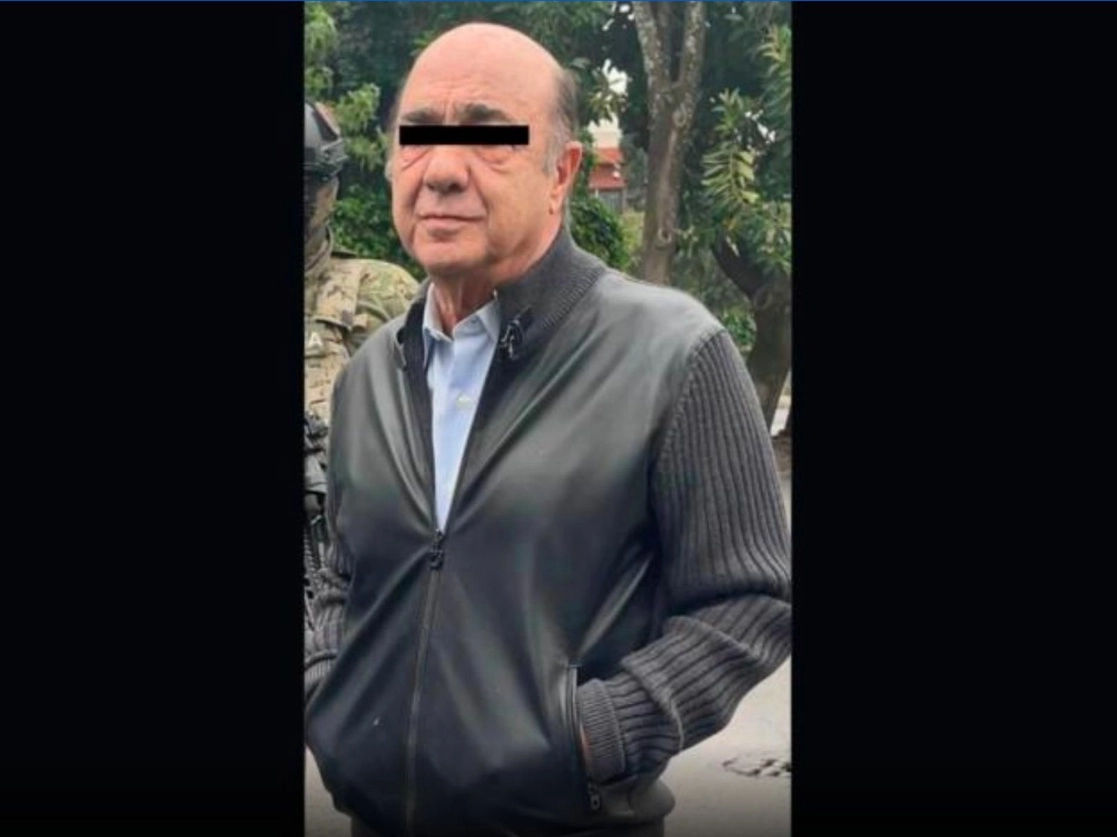 Jesús Murillo Karam, ex titular de la Procuraduría General de la República, durante su detención. Foto 'La Jornada' / Archivo
