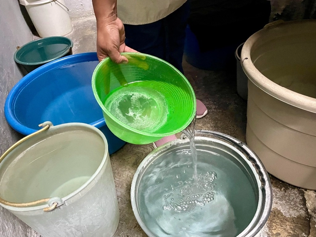 Un 75 por ciento de la población de Naucalpan depende del servicio del Sistema Cutzamala. Foto Roberto García Ortiz / Archivo