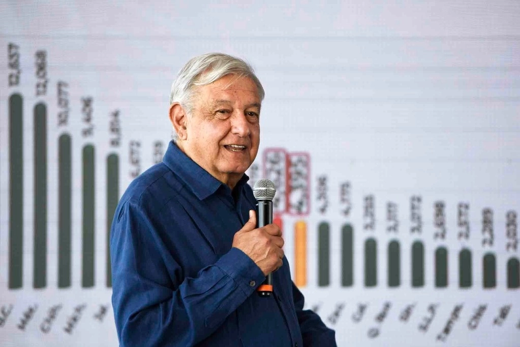 El presidente Andrés Manuel López Obrador durante conferencia matutina en Palenque, Chiapas. Foto Presidencia