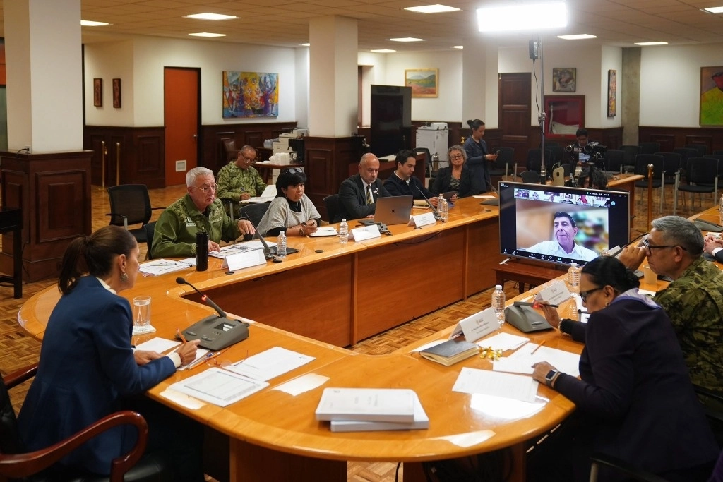 La presidenta, Claudia Sheinbaum (c,izq) durante la reunión virtual. Foto tomada de la cuenta de X @Claudiashein