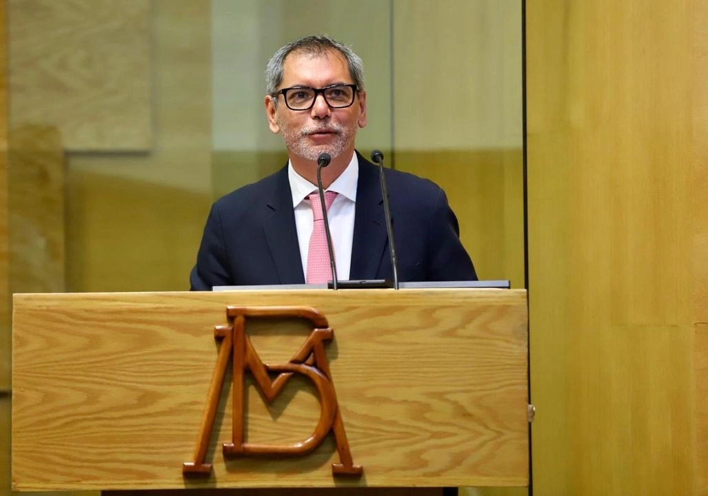Amador Zamora “participó en diversas sesiones y sostuvo reuniones bilaterales con organismos multilaterales, instituciones financieras y bancarias, inversionistas y agencias calificadoras como Moody’s, Fitch y Standard & Poors, a fin de consolidar la agenda financiera internacional de nuestro país”.