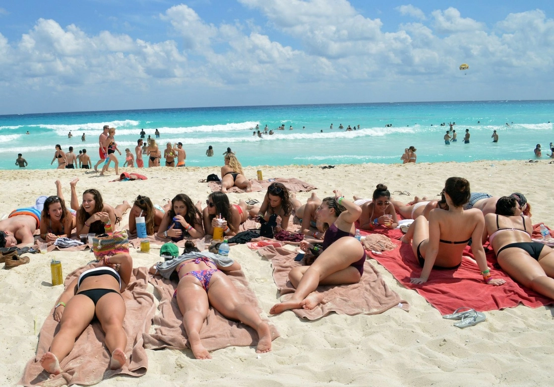 Con el inicio de la primavera, miles de turistas estadunidenses viajas a destinos de playa conocido como el "Spring Break". Foto Cuartoscuro 