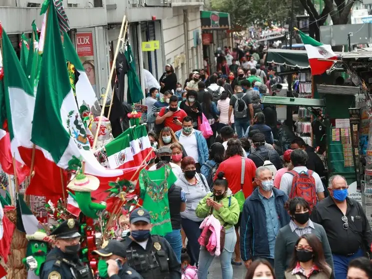 La Secretaría Salud pidió a la población mantener las recomendaciones sanitarias durante las fiestas patrias. Foto María Luisa Severiano