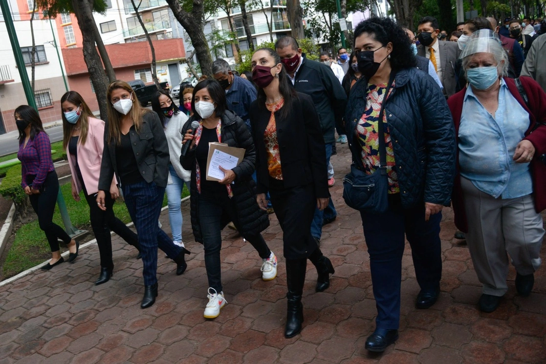 Claudia Sheinbaum remarcó el color del semáforo epidemiológico al inaugurar un sendero seguro. Foto Cuartoscuro