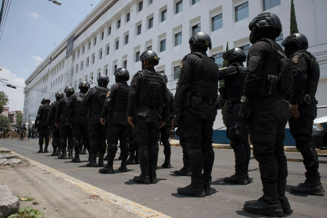 La SSC se apoyaran con ocho patrullas, 10 motocicletas y una ambulancia para realizar el operativo en Santa Rosa  Xochiac. Foto Alfredo Domínguez/Archivo