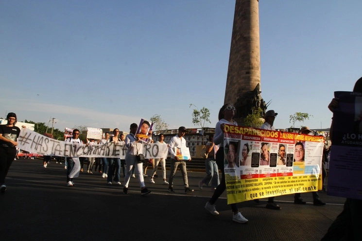 Familiares de los desaparecidos en Zapopan durante una marcha en Guadalajara, el pasado 28 de mayo de 2023. Foto Arturo Campos 