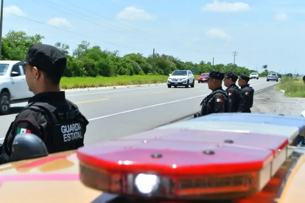 SSPT determinó tres rutas de seguridad para aplicar el Operativo Héroes Paisanos en el estado. Foto 'La Jornada'  