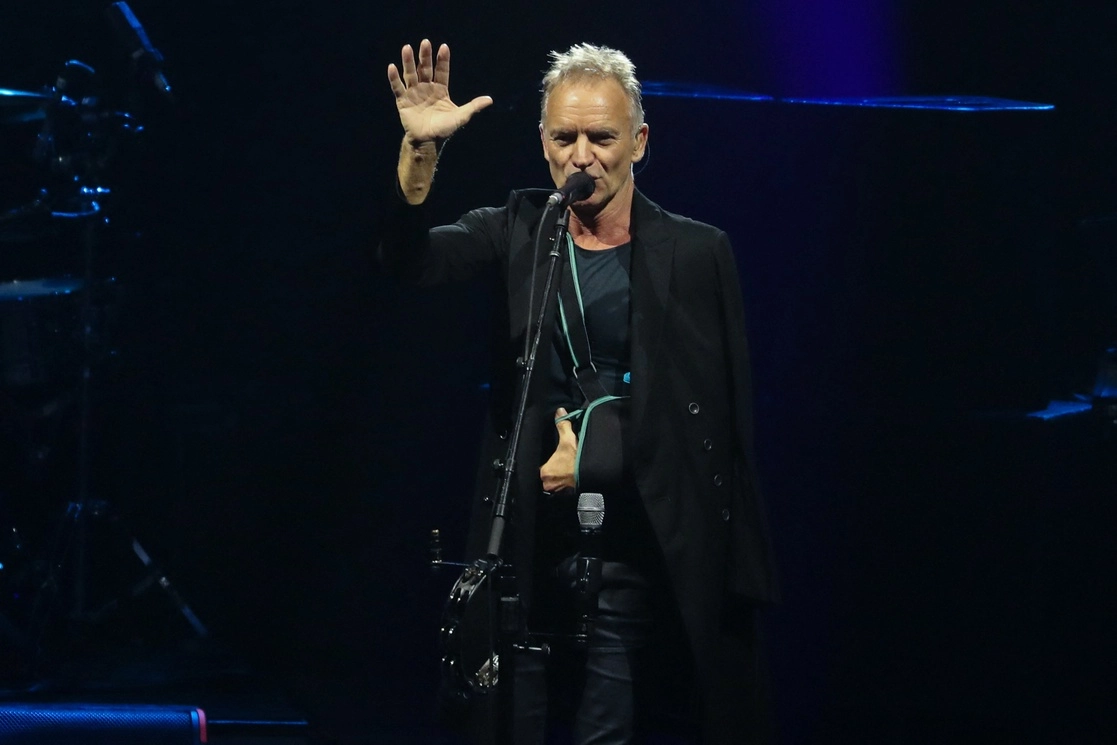 El cantante británico Gordon Summer, conocido como Sting, durante un concierto en el Palais Nikaia en Niza, sureste de Francia, el 26 de octubre de 2019. Foto Afp