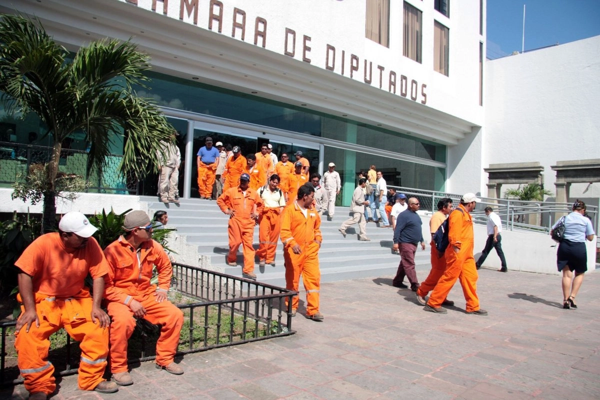 La Secretaría del Trabajo y Previsión Social detalló que las inspecicones a centros de trabajo se desarrollan de manera imparcial en los distintos sectores productivos. Foto 
