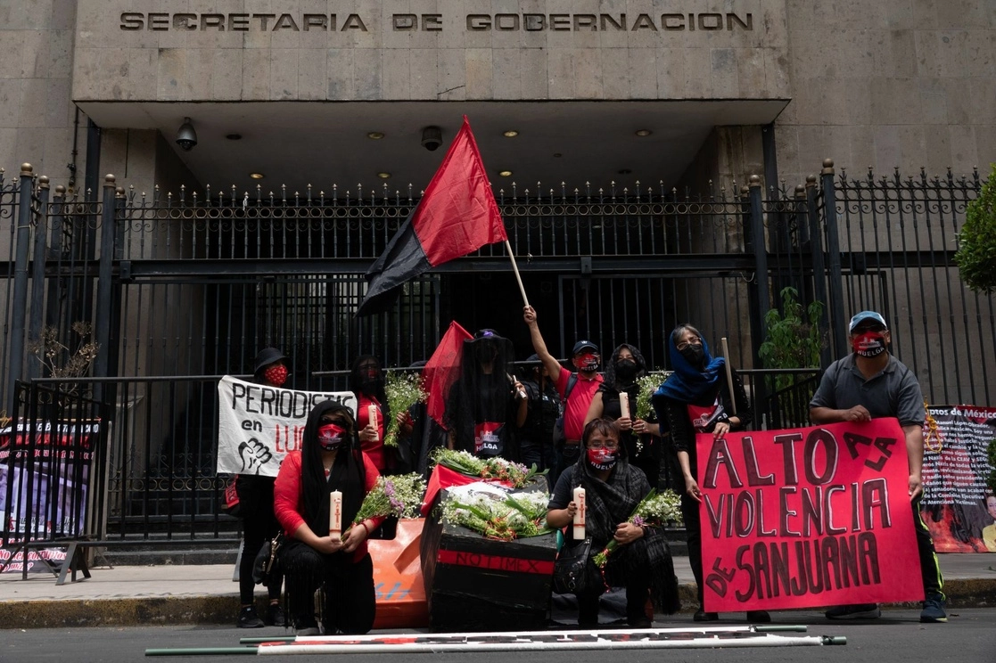 Trabajadores del sindicato de Notimex en huelga. Foto Cuartoscuro / Archivo